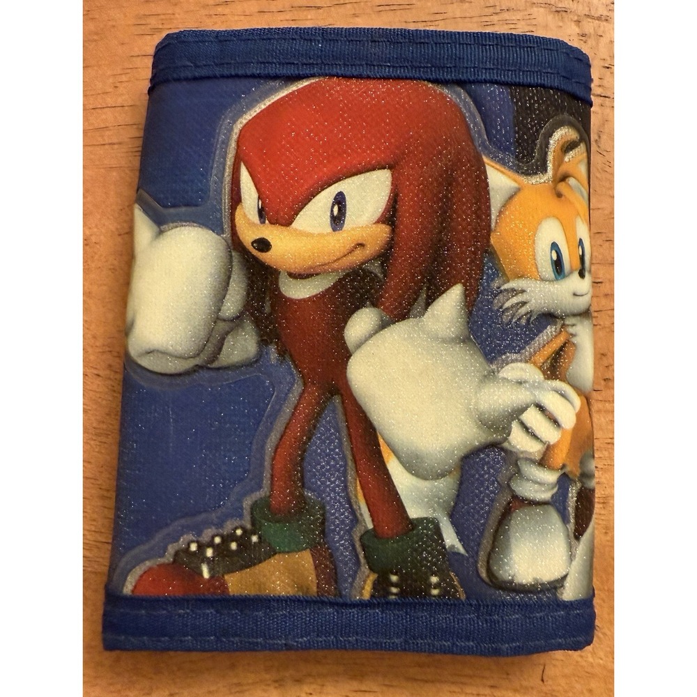 Sonic the Hedgehog Tri-Fold Self Fastening Nylon Wallet. Embossed